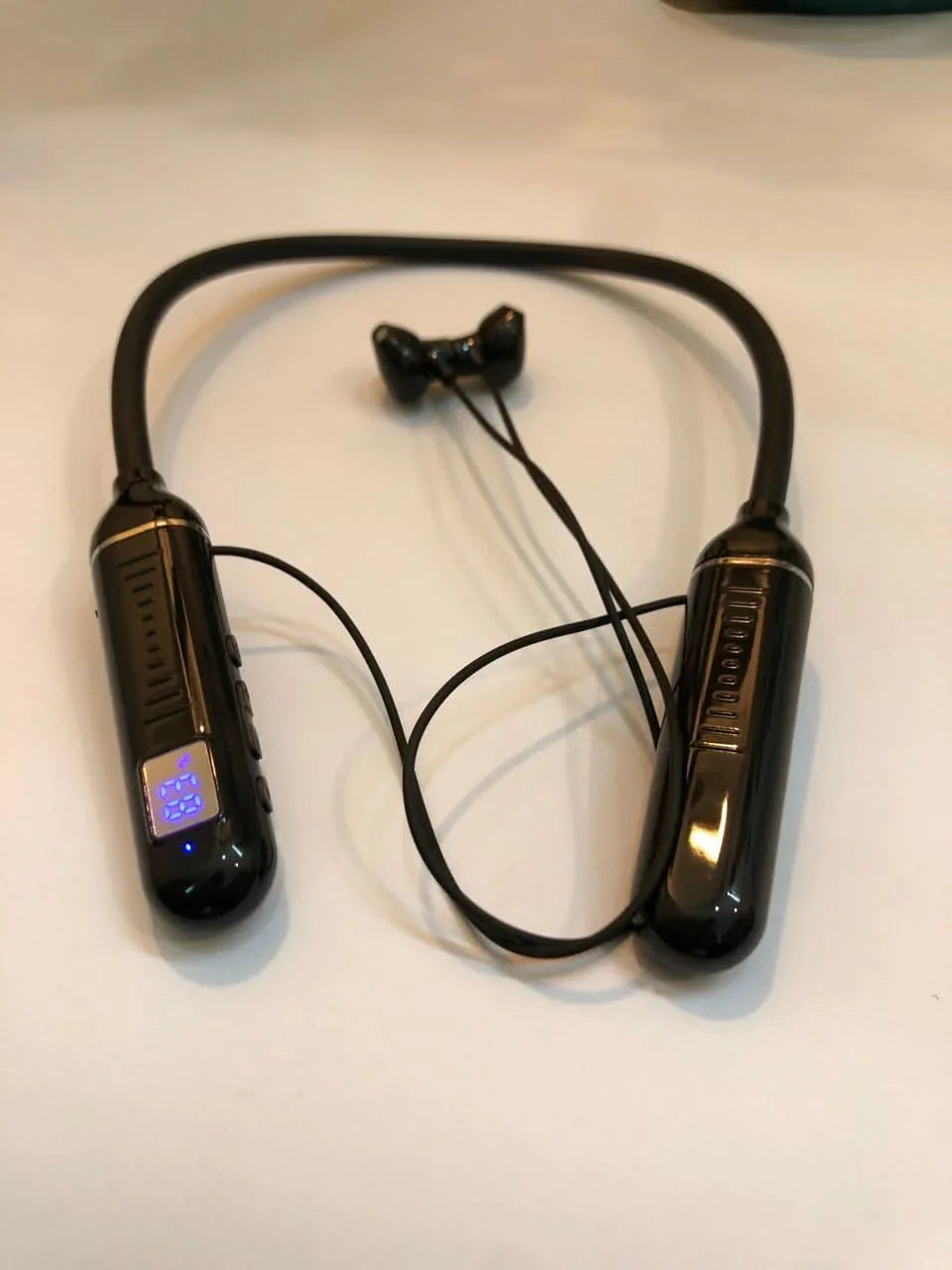 Next-Gen Neckband Earphones with Display | 280h Battery + Magnetic Lock - Pak Desire